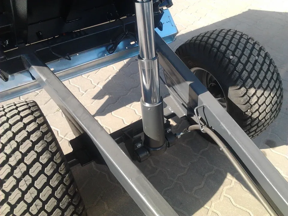 Leaf collection trailer UP220 – ALTO UP220 (11/13)