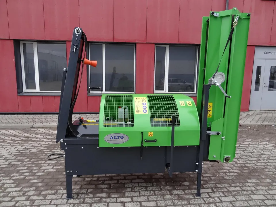 Pilo-štípací stroj ALTO KSK-50 – modely pro tříbodový závěs traktoru